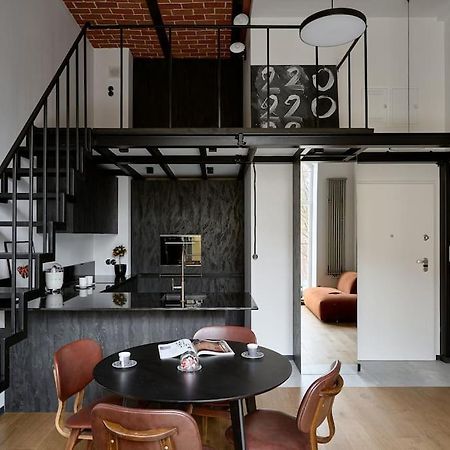 Loft Industrialny Przy Bulwarze Staromiejskim Lägenhet Wrocław Exteriör bild