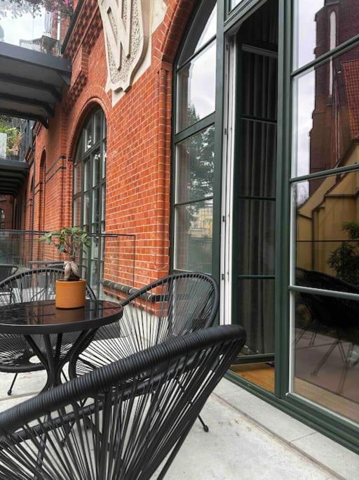 Loft Industrialny Przy Bulwarze Staromiejskim Lägenhet Wrocław Exteriör bild